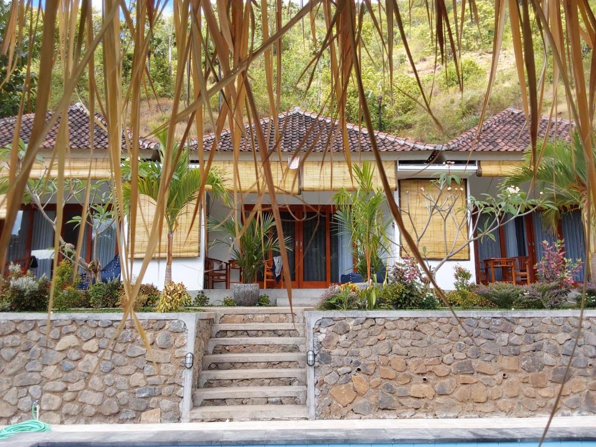 Okaoki Homestay Amed  Ngoại thất bức ảnh