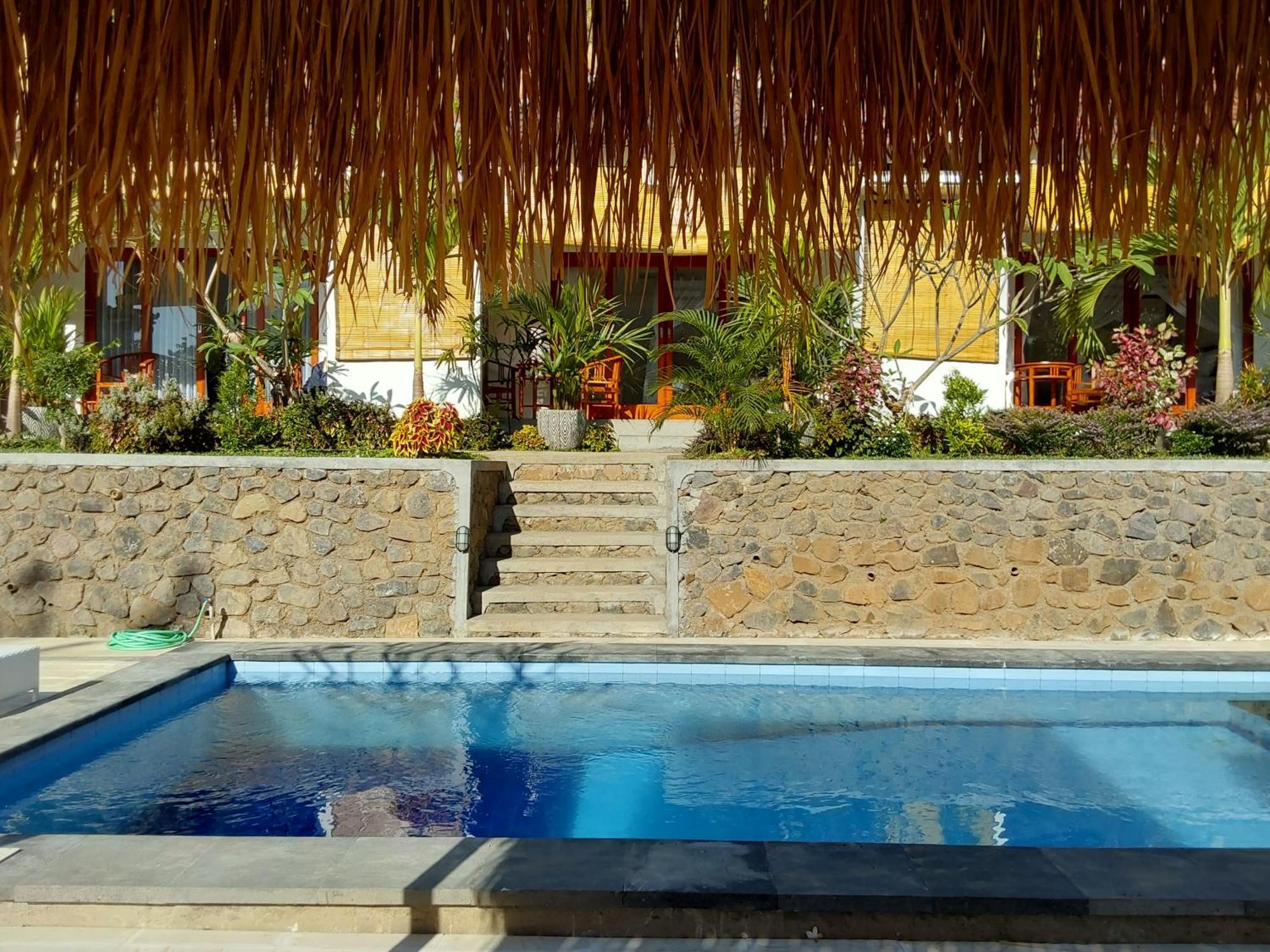 Okaoki Homestay Amed  Ngoại thất bức ảnh